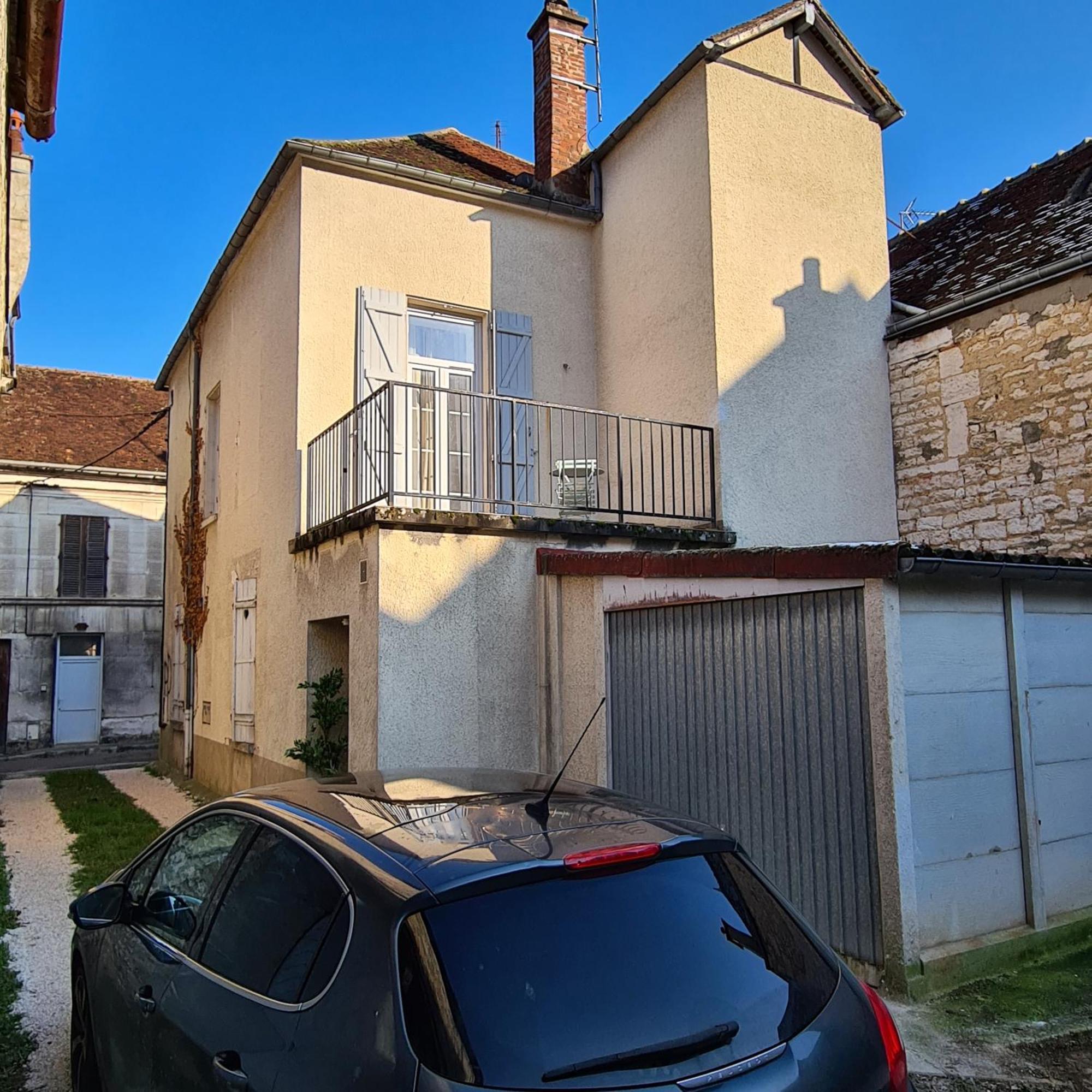 Alba - Terrasse, Local A Velos Et Parking Au Centre Historique Тонер Екстериор снимка